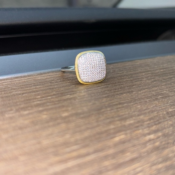 Luxe Bling faux diamonds crystals Sterling silver 18K gold tone cushion  Ring - Picture 5 of 11